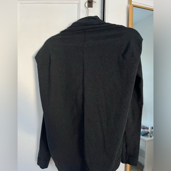 Lululemon Iconic Wrap Top - Picture 2 of 3